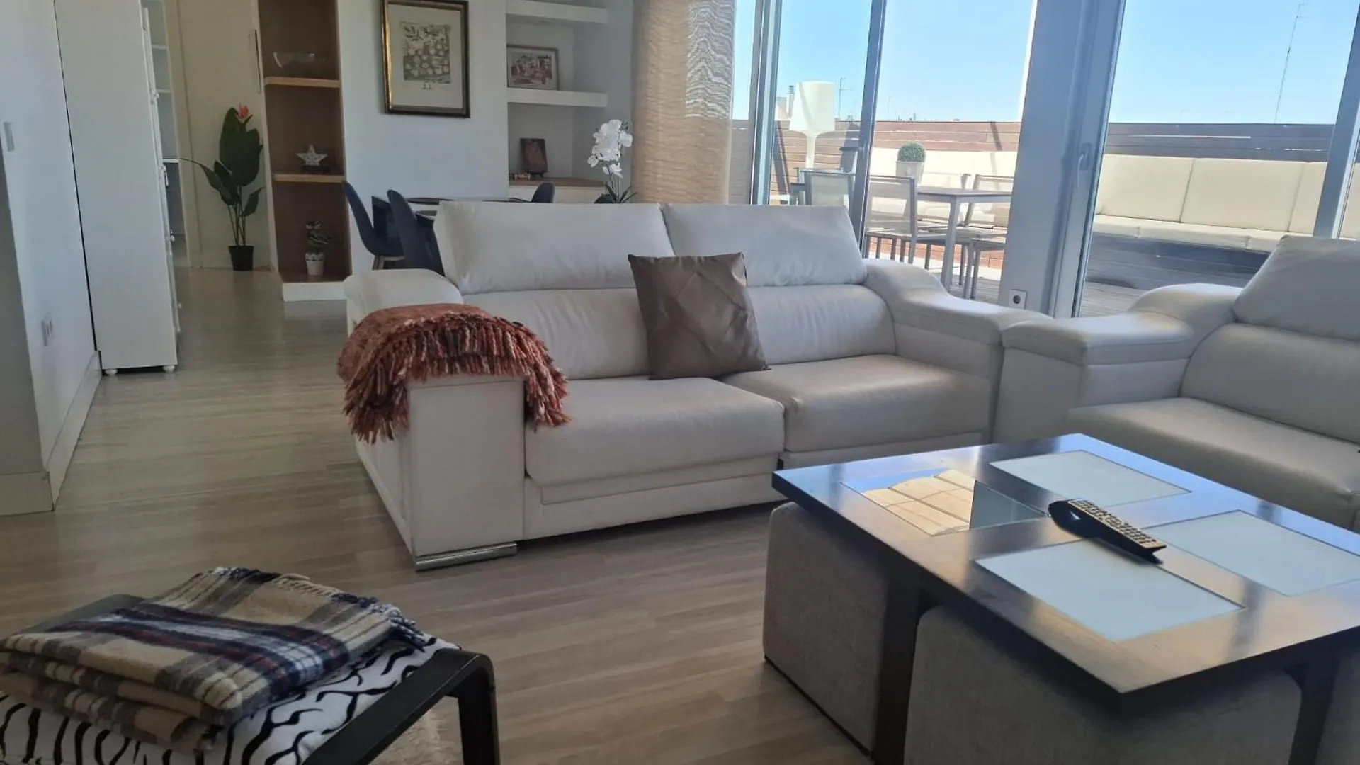 Atico Terraza Privada Tetuan Apartment Seville