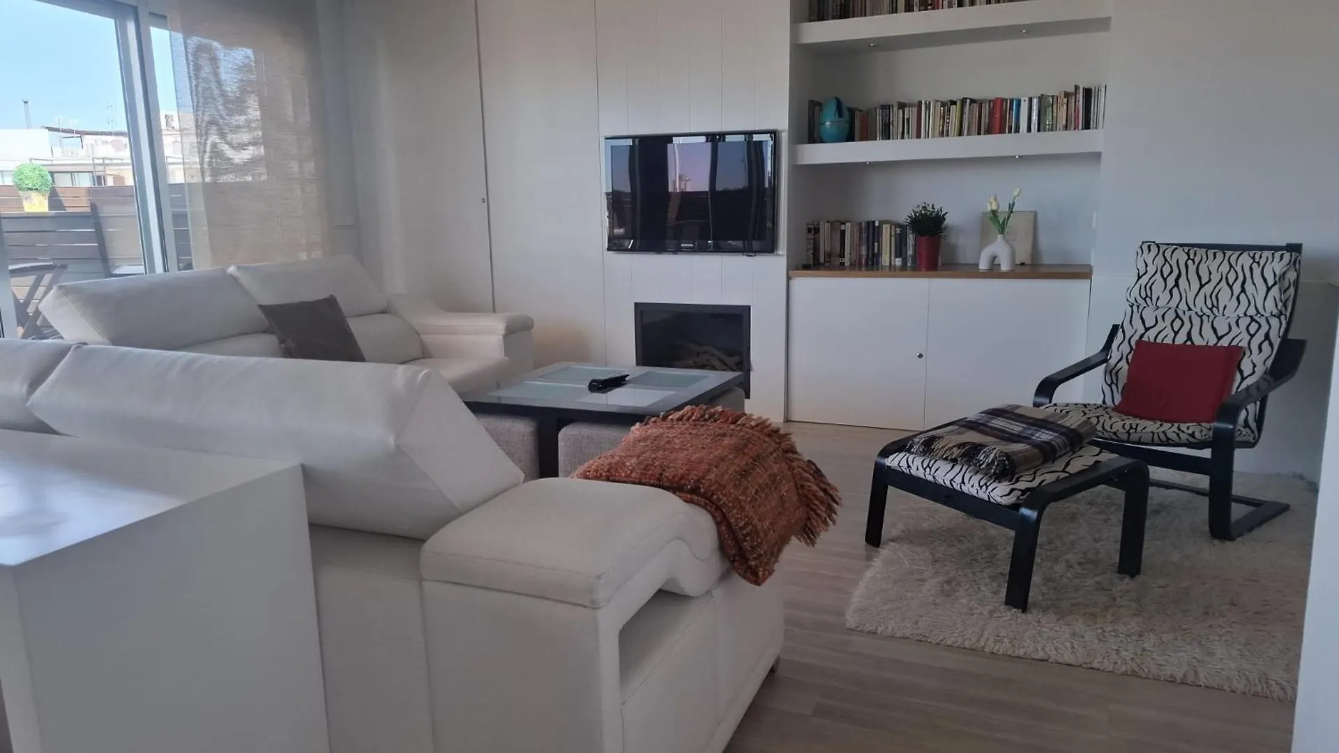 Atico Terraza Privada Tetuan Apartment Seville